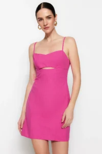 TRENDYOLMİLLA Pink Fitted Back Window/Cut Out Detail Weaving linen look Dress - Image 9