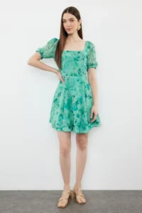 TRENDYOLMİLLA Green Patterned Mini Lined Siphon Weaving Dress - Image 2
