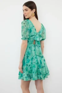 TRENDYOLMİLLA Green Patterned Mini Lined Siphon Weaving Dress - Image 3