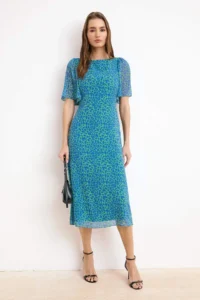 TRENDYOLMİLLA Green animals Patterned A Cut Angel Arm Lined Siphon Flight Flight Weaving Midi Dress