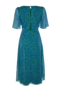 TRENDYOLMİLLA Green animals Patterned A Cut Angel Arm Lined Siphon Flight Flight Weaving Midi Dress - Image 12
