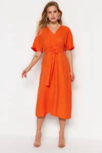 TRENDYOLMİLLA Orange Binding Detailed A Cut V-neck Midi Weaving Dress - Image 2
