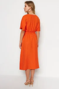 TRENDYOLMİLLA Orange Binding Detailed A Cut V-neck Midi Weaving Dress - Image 6