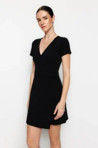 TRENDYOLMİLLA Black Double breasted Yaka A-line Crepe Mini smart Knitting Dress - Image 2