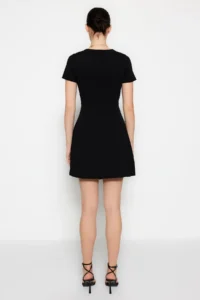 TRENDYOLMİLLA Black Double breasted Yaka A-line Crepe Mini smart Knitting Dress - Image 5