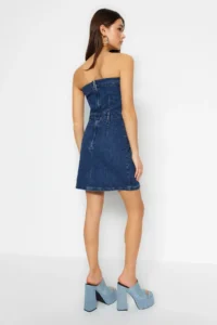 TRENDYOLMİLLA Mavi Button Detailed comfort/Flexible Strapless Mini denim Dress - Image 5