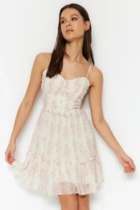 TRENDYOLMİLLA White flower patterned V-neck Mini Lined Siphon Weaving Dress - Image 5