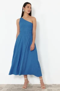 TRENDYOLMİLLA Saks Blue Waist Top Size Gipelli One Shoulder Midi Weaving Dress - Image 3