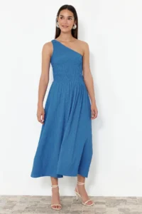 TRENDYOLMİLLA Saks Blue Waist Top Size Gipelli One Shoulder Midi Weaving Dress - Image 4