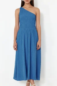 TRENDYOLMİLLA Saks Blue Waist Top Size Gipelli One Shoulder Midi Weaving Dress - Image 6