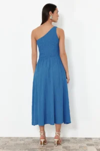 TRENDYOLMİLLA Saks Blue Waist Top Size Gipelli One Shoulder Midi Weaving Dress - Image 7