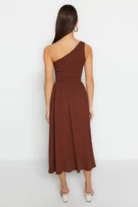 TRENDYOLMİLLA Brown Waist Top Size Gipelli One Shoulder Midi Weaving Dress - Image 7