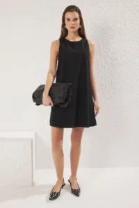 TRENDYOLMİLLA Black with flywheel Oversized Mini denim Dress