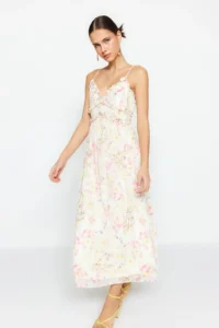 TRENDYOLMİLLA White flower patterned A-Cut Ruffle Detailed Lined Siphon Maxi Weaving Dress - Image 3