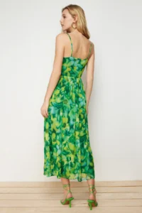 TRENDYOLMİLLA Green flower patterned A-Cut Ruffle Detailed Lined Siphon Maxi Weaving Dress - Image 6