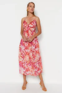 TRENDYOLMİLLA Multicolored flower patterned A-Cut Ruffle Detailed Lined Siphon Maxi Weaving Dress - Image 3