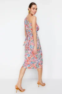 TRENDYOLMİLLA Multicolored Fitted One Shoulder Asymmetric Ruffle Detailed Knitting Midi Pen Dress - Image 5