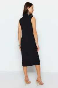 TRENDYOLMİLLA Black Bodycon Button Detailed Slit Midi Pencil Skirt Weaving Dress - Image 6