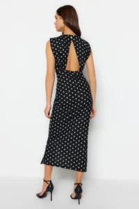 TRENDYOLMİLLA Black Polka Dot Low-cut back Slit Detailed Maxi Flexible Knitting Pen Dress