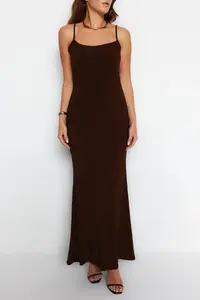 TRENDYOLMİLLA Brown Fitted Sleeveless Maxi Flexible Knitting Pen Dress - Image 4