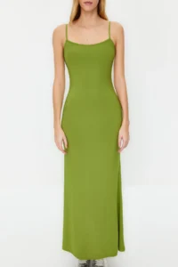TRENDYOLMİLLA Green Fitted Sleeveless Flexible Knitting Maxi Pen Dress - Image 4