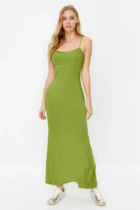 TRENDYOLMİLLA Green Fitted Sleeveless Flexible Knitting Maxi Pen Dress - Image 8