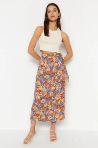 TRENDYOLMiLLA More Sustainable Multicolored flower patterned Viscose Fabric Midi Weaving Skirt - Image 4