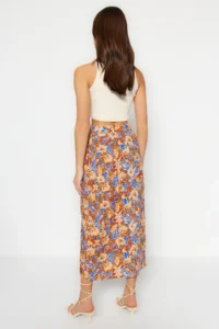 TRENDYOLMiLLA More Sustainable Multicolored flower patterned Viscose Fabric Midi Weaving Skirt - Image 6
