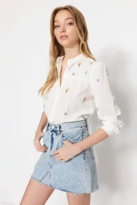 TRENDYOLMİLLA Ecru Çiçek Embroidered Oversized Weaving Shirt - Image 6
