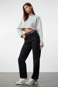 TRENDYOLMİLLA Black High Waist Plain Kesim Straight jeans - Image 2