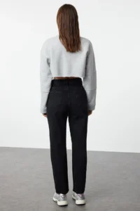 TRENDYOLMİLLA Black High Waist Plain Kesim Straight jeans - Image 5