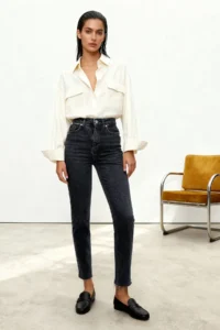 TRENDYOLMİLLA Black High Waist Less Flexible Mom Cut Hem jeans