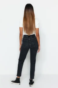 TRENDYOLMİLLA Black High Waist Less Flexible Mom Cut Hem jeans - Image 7