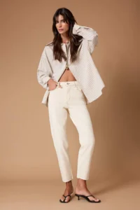 TRENDYOLMİLLA Ecru High Waist Middle Flexible Mom Kesik Hem jeans