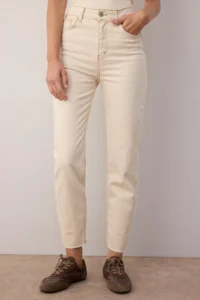 TRENDYOLMİLLA Ecru High Waist Middle Flexible Mom Kesik Hem jeans - Image 13