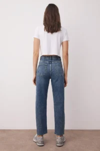 TRENDYOLMİLLA Dark Blue Cut Hem High Waist slim Less Flexible Mom jeans - Image 4