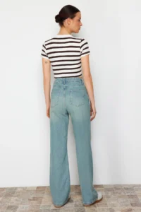 TRENDYOLMİLLA Mavi Soluk Efekt Vintage High Waist Wide Leg Wide Leg 100% Cotton Non-Stretch jeans - Image 10