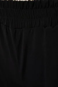 TRENDYOLMİLLA Black Wide Leg/Rahat Kesim High Waist Flexible Knitting Pants - Image 7