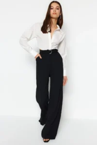 TRENDYOLMİLLA Black Arched Wideleg/Wide Leg Regular Waist smart Crepe Material Knitting Pants
