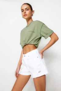 TRENDYOLMiLLA White Ripped Regular Waist Mini denim Shorts - Image 5