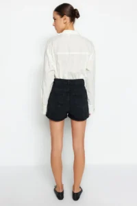 TRENDYOLMiLLA Black More Sustainable Mini denim Shorts Skirt - Image 4