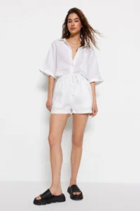 TRENDYOLMiLLA White 100% Linen Elastic Waist High Waist Shorts - Image 8