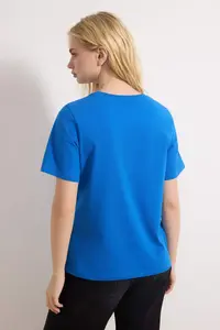 TRENDYOLMİLLA Saks Blue 100% Cotton Basic Crew Neck Knitting T-Shirt - Image 4