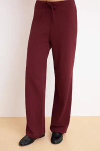 TRENDYOLMİLLA Burgundy buttoned V-neck Wide Leg Knitting Vest/Pants Top and Bottom Set - Image 3