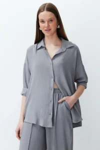 TRENDYOLMİLLA Gray Weaving Shirt-Pants Aerobin Set - Image 2