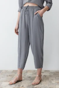 TRENDYOLMİLLA Gray Weaving Shirt-Pants Aerobin Set - Image 4