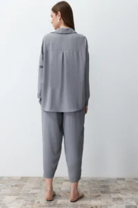TRENDYOLMİLLA Gray Weaving Shirt-Pants Aerobin Set - Image 6