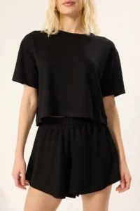 TRENDYOLMİLLA Black Soft Touch T-Shirt and Shorts Knitting Top and Bottom Set - Image 3
