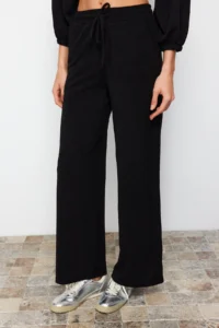 TRENDYOLMİLLA Black Summer Thin Binding Detailed Knitwear Top and Bottom Set - Image 4