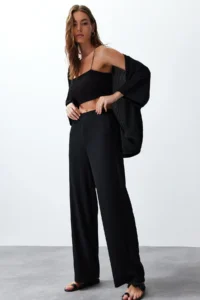TRENDYOLMİLLA Black relaxed/Rahat Kesim Knitting Kimona Pants Top and Bottom Set - Image 3